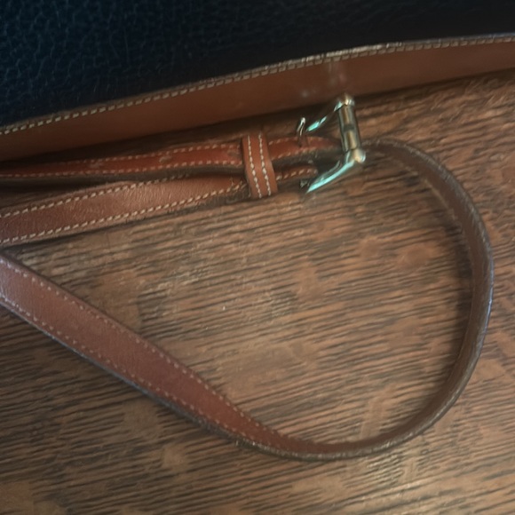 Dooney & Bourke All Weather Leather Vintage Dover Shoulderbag/Crossbody - Picture 15 of 16